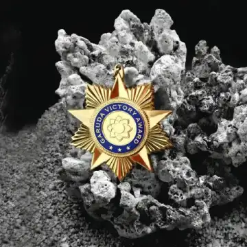 Medali Bintang Emas Garuda Victory Award Enamel Biru