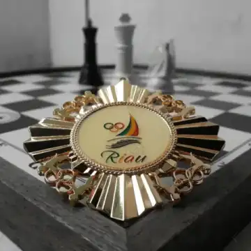 Medali Emas Kejuaraan PON XVIII Riau 2012 Gold Enamel